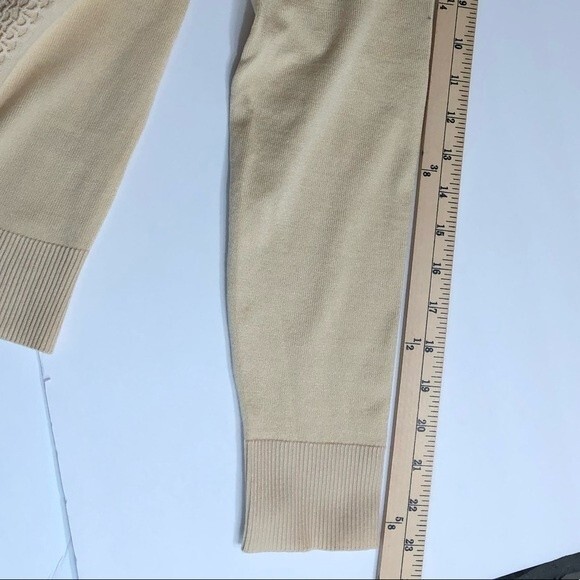 Cable & Gauge Light Yellow Top Front Ruffles.Long Sleeve CreamYellow Size M - Picture 11 of 16